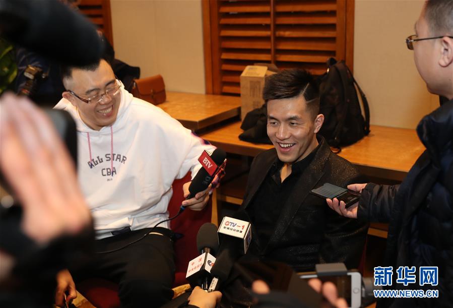 增强足球运