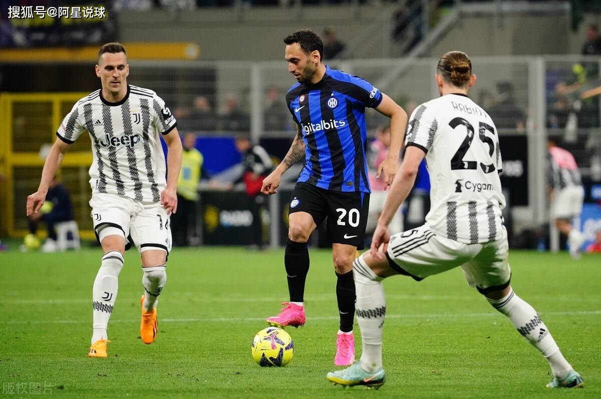 更是比赛中 更是比赛中