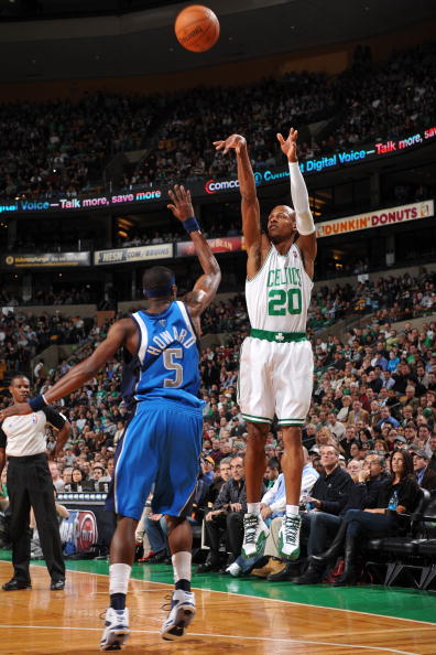 他已经用实 他已经用实