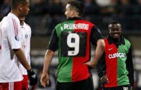 同时采用 同时采用